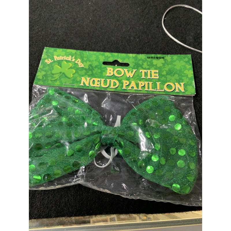 St Patricks Day Green Sequinned Bow Tie Satin Backing Leprechaun N05265