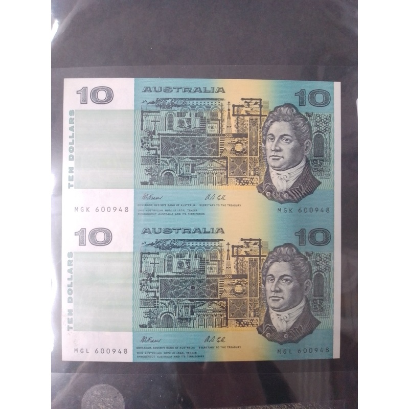 2 x Australian 10 Dollar Old Bank Notes Uncut – N05364