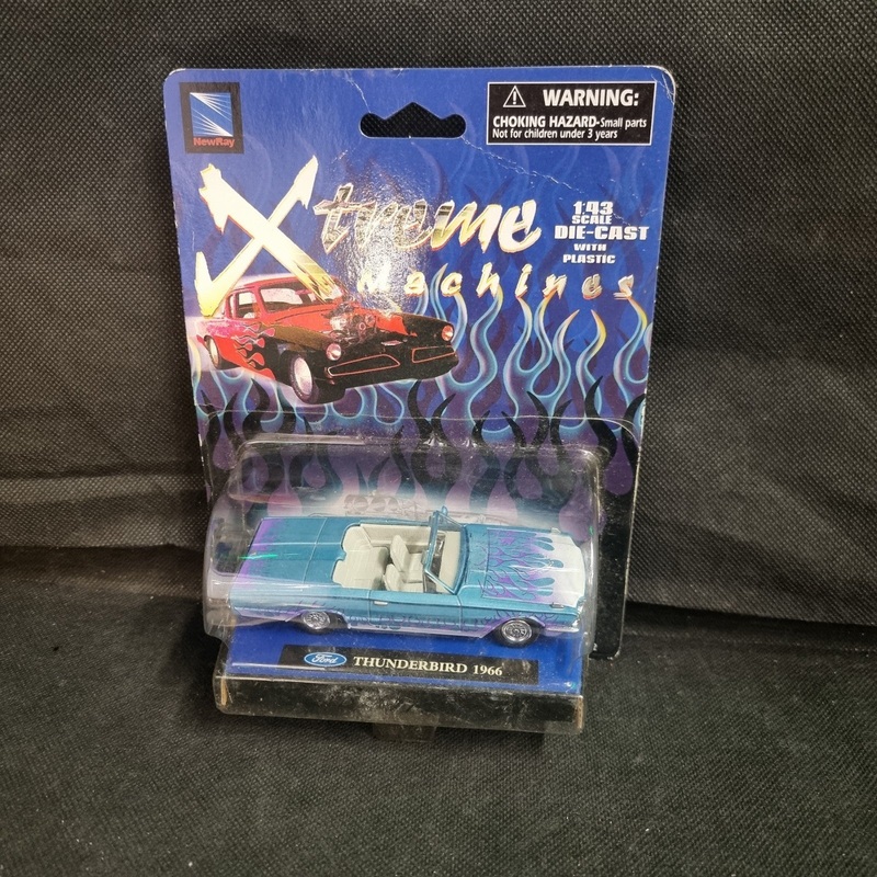 Xtreme Machines Ford Thunderbird Diecast Model 1:43 scale