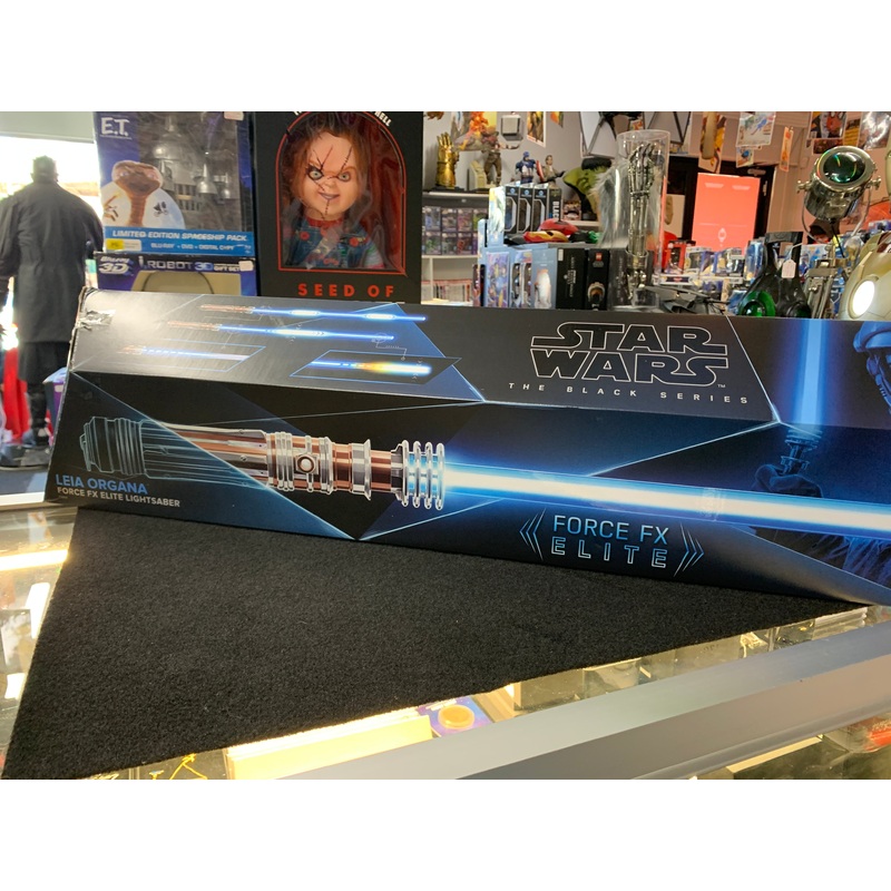 Star wars force elite Leia Ogana light saber