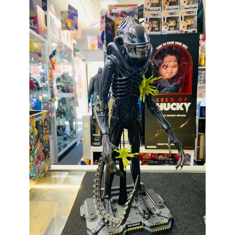 Alien warrior hot toys no box 2017