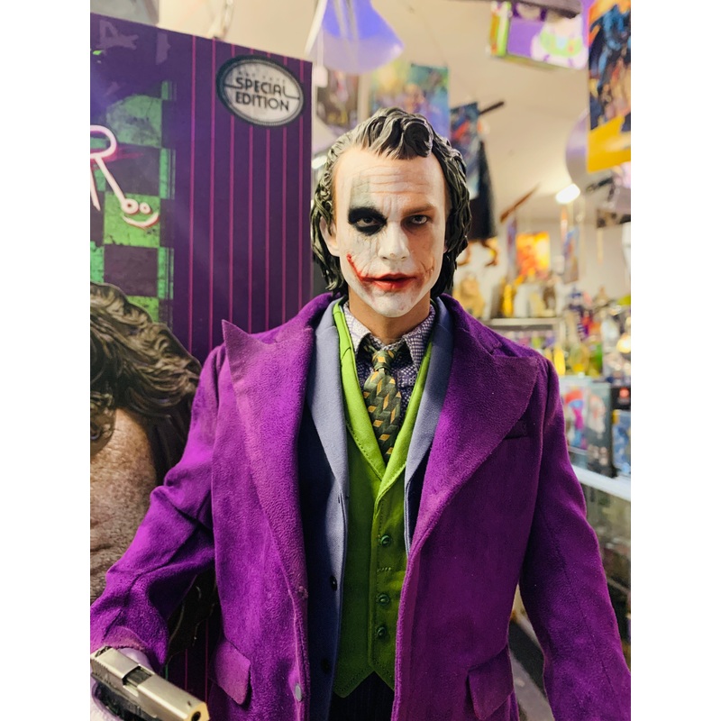 The Dark Knight The Joker special edition two heads masterpiece