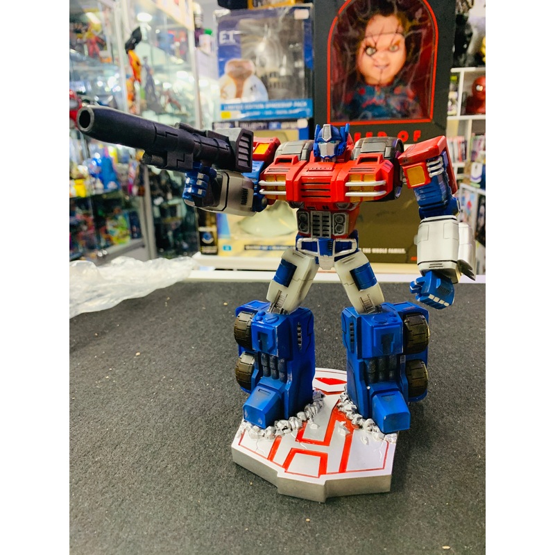 Transformers Optimus prime solid statue 1285/1500 limited