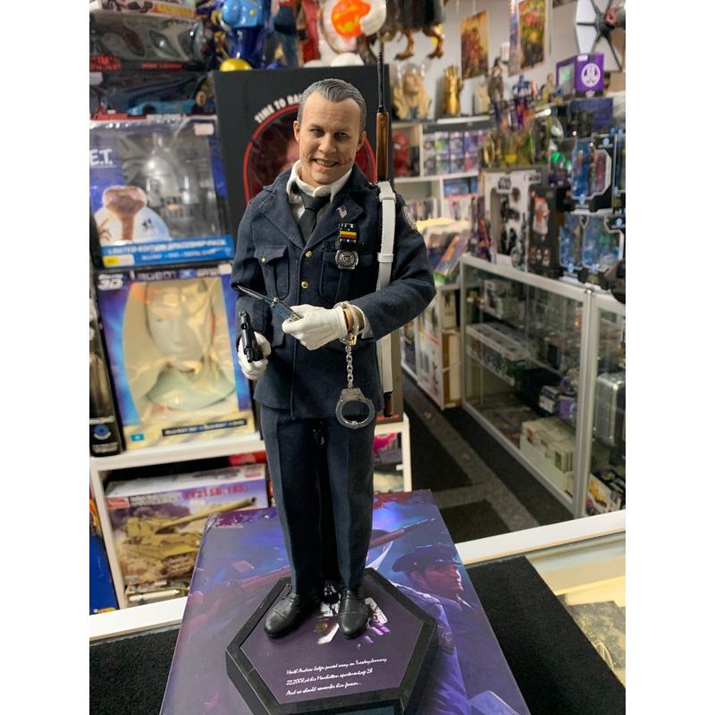 The Joker Heath ledger police sculpture