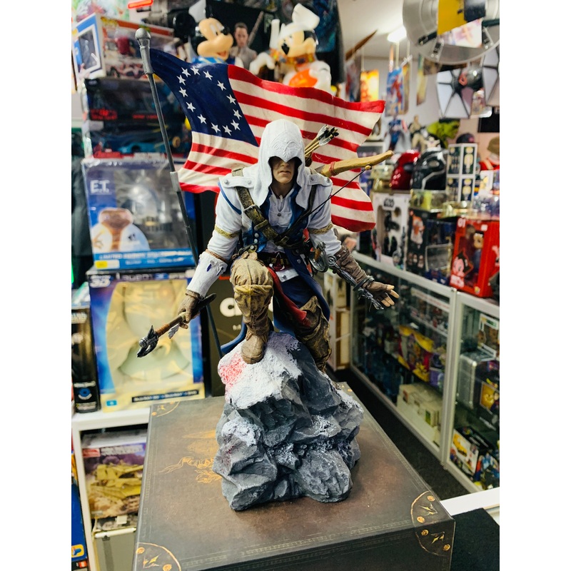 Assassins creed 111 statue box no game