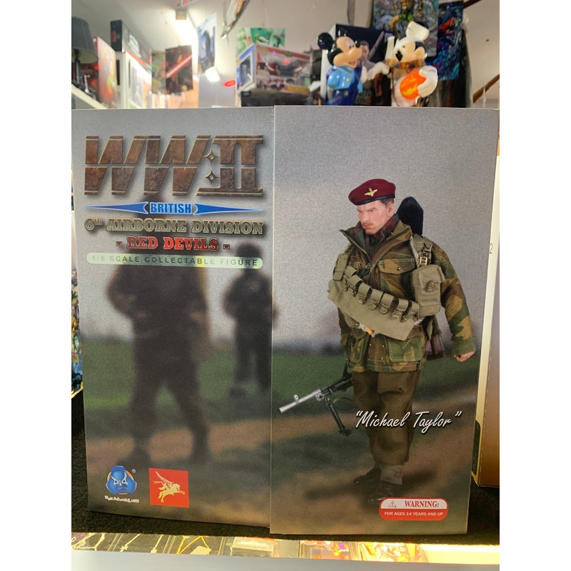 World war 2 British airborne division Red Devils figurines
