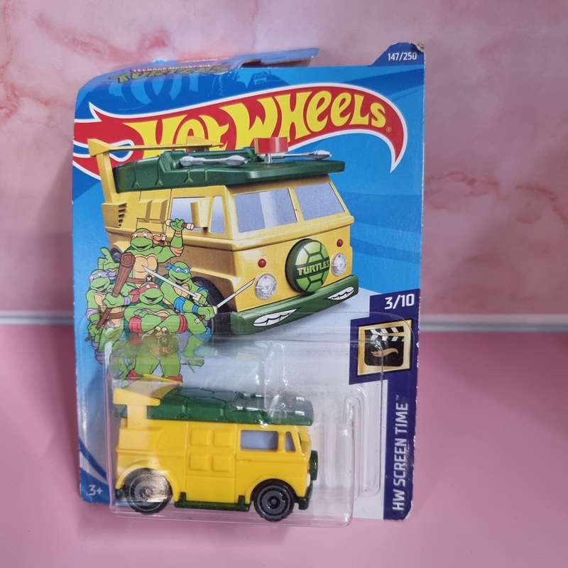 2020 Hot Wheels #147 HW Screen Time-Teenage Turtles 3/10 PARTY WAGON Yellow w/AD