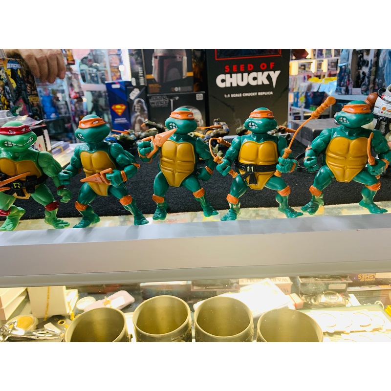 Teenage mutant ninja turtles set of 5 used toys