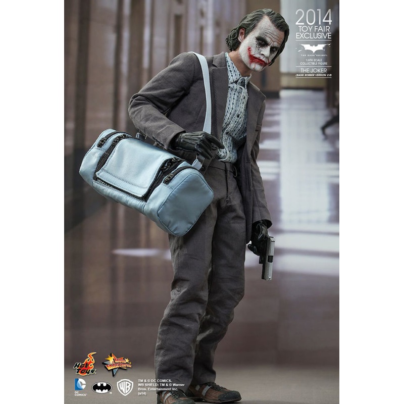The Joker Bankrobber Version 2.0: Hot Toys 2014 Toy Fair Exclusive Action Figure