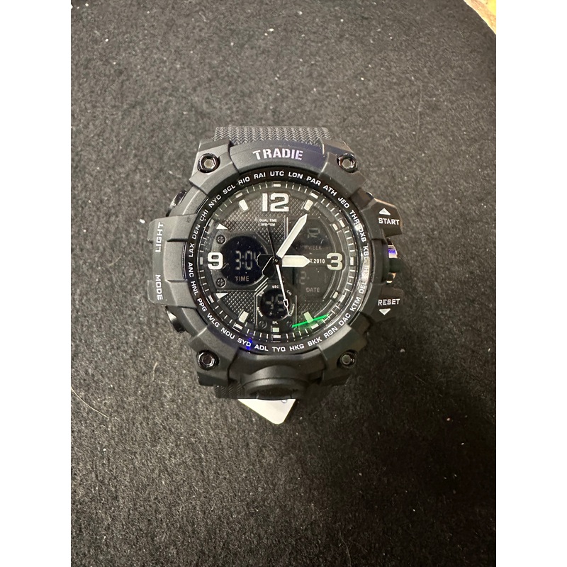 TRADIES MEN WATCH