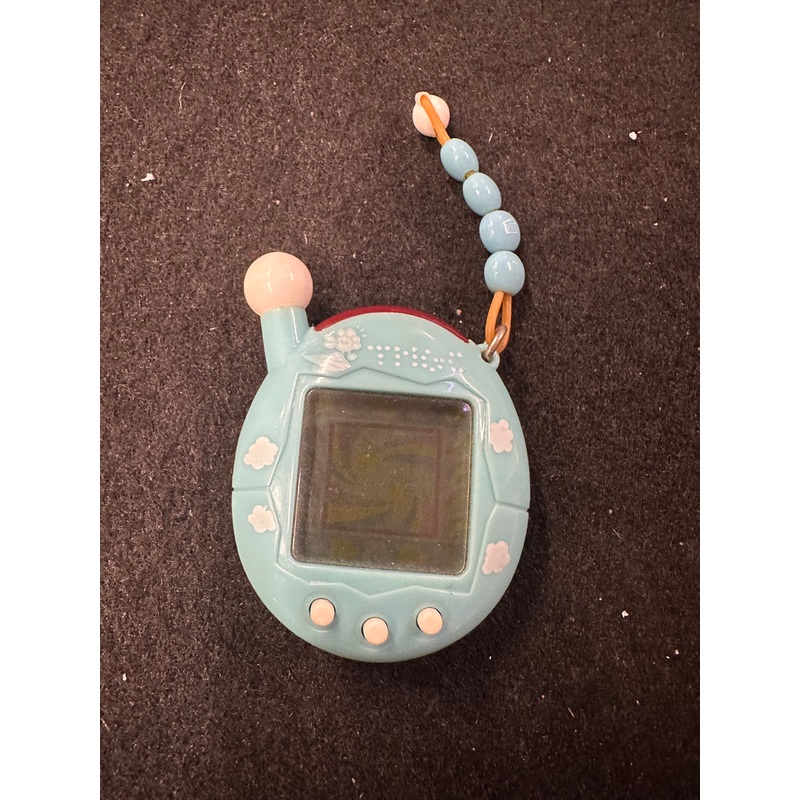 TAMAGOTCHI BLUE CLOUDS