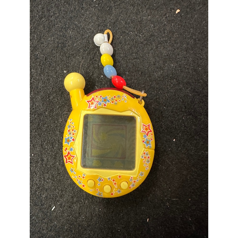 TAMAGOTCHI YELLOW