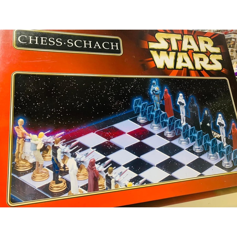 STAR WARS CHESS SET