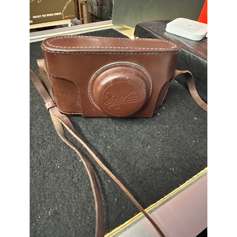 VINTAGE CAMERA CASE