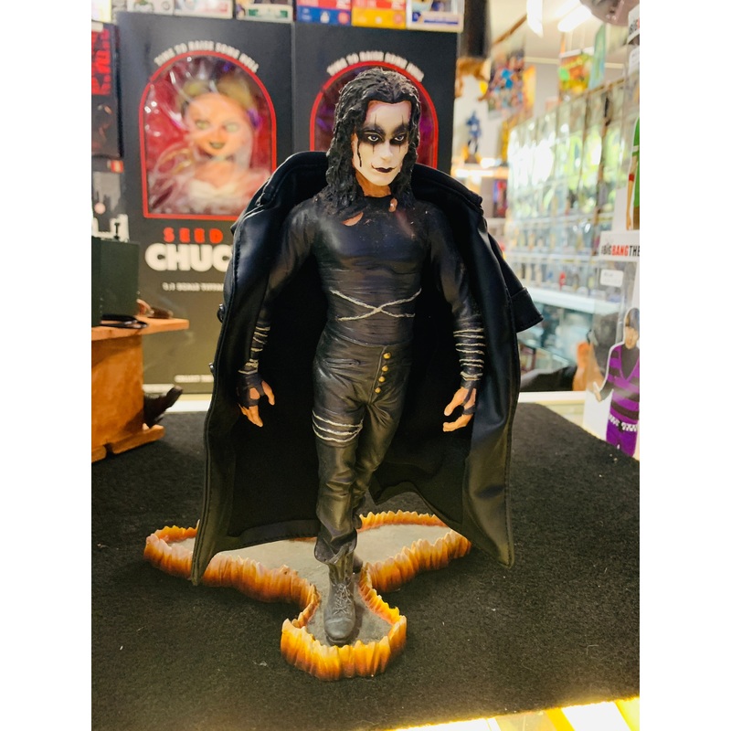 The Crow Brandon Lee special edition cold cast porcelain statue
