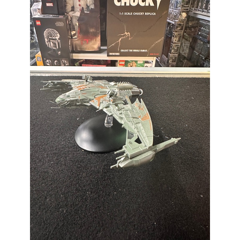 STAR TREK INTO THE DARKNESS KLINGON D4 BIRD OF PREY SHIP REPLICA