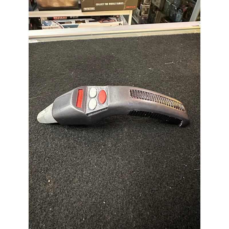 STAR TREK VOYAGER PHARSER REPLICA