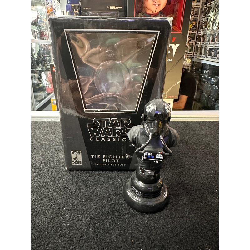 STAR WARS TIE FIGHTER PILOT BUST