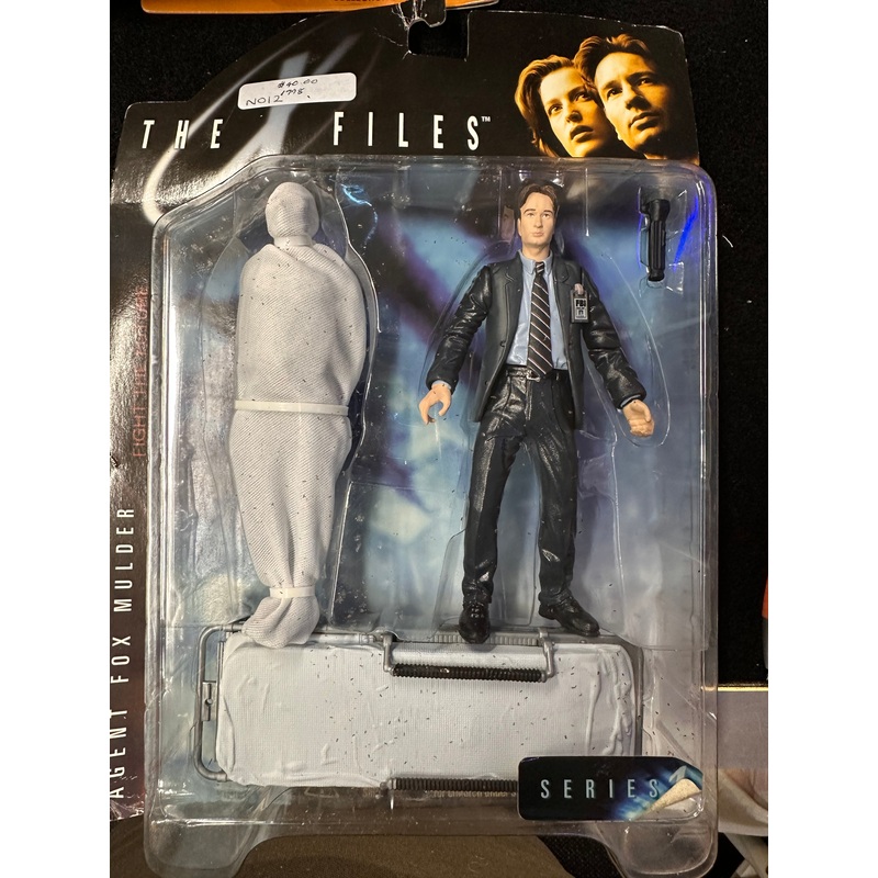 THE X FILES SERIES 1 AGENT FOX MULDER FIGHT THE FUTURE