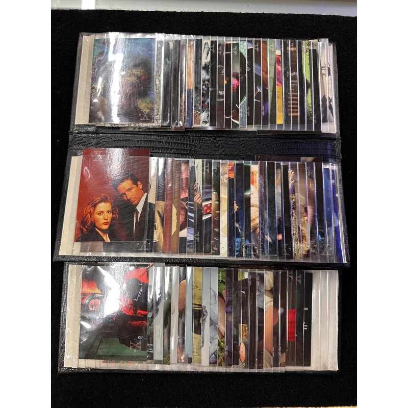 X FILES COLLECTOR TRADING CARDS