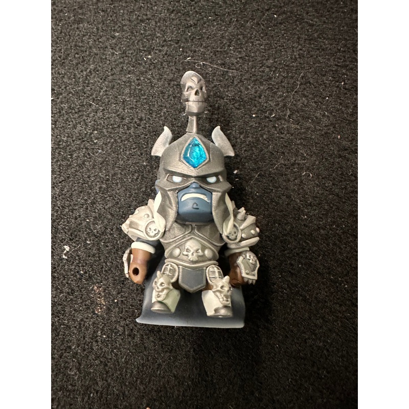 WORLD OF WARCRAFT ARTHAS LICH KING FIGURE