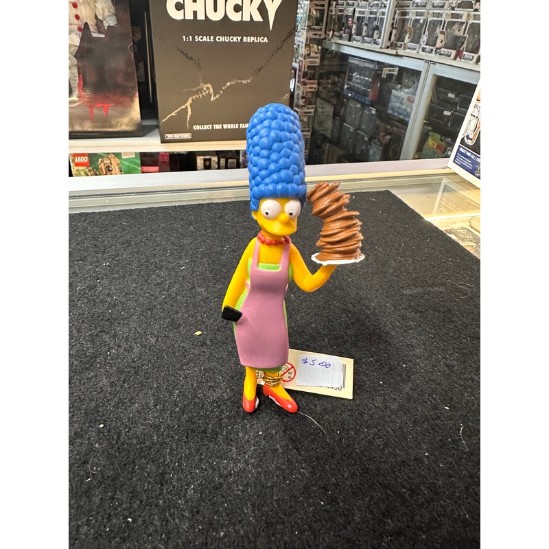 THE SIMPSONS MARGE WITH PANCAKES FIGURE
