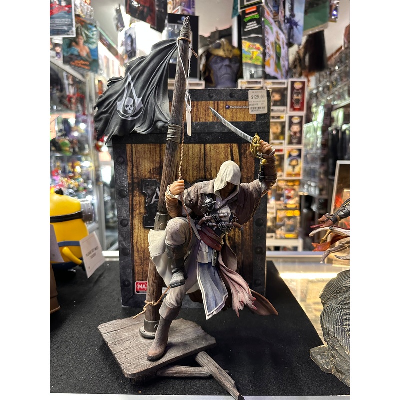 ASSASSINS CREED IV BLACK FLAG STATUE WITH BOX
