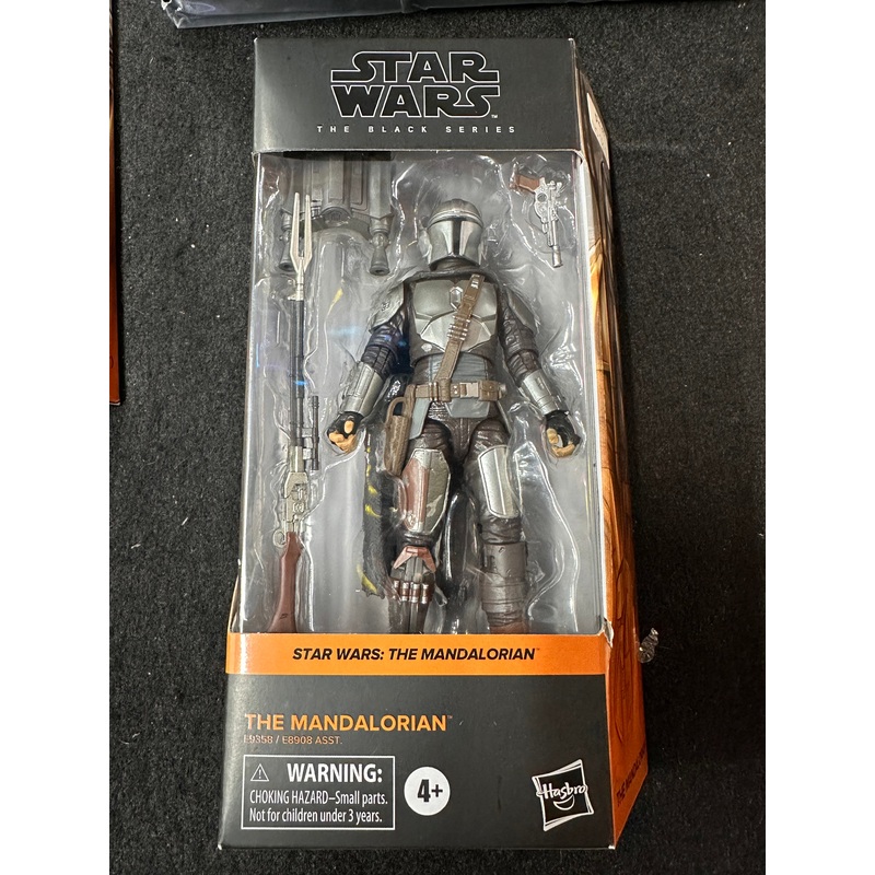 STAR WARS THE BLACK SERIES (THE MANDALORIAN) FIGURE