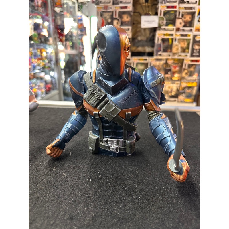 ARKHAM ORIGINS DEATHSTROKE BANK BUST