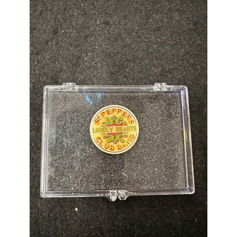THE BEATLES PIN ST PEPPERS LONLEY HEARTS CLUB BAND