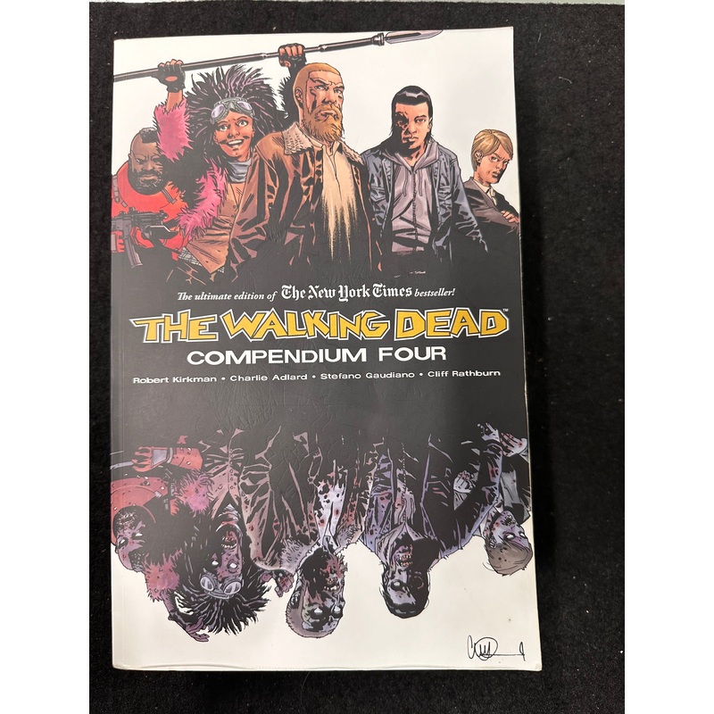 THE WALKING DEAD COMPENDIUM FOUR