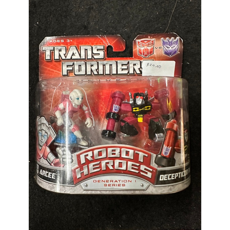 TRANSFORMERS UNIVERSE ROBOT HEROES GENERATION SERIES -ARCEE/DEEPTICON RUMBLE