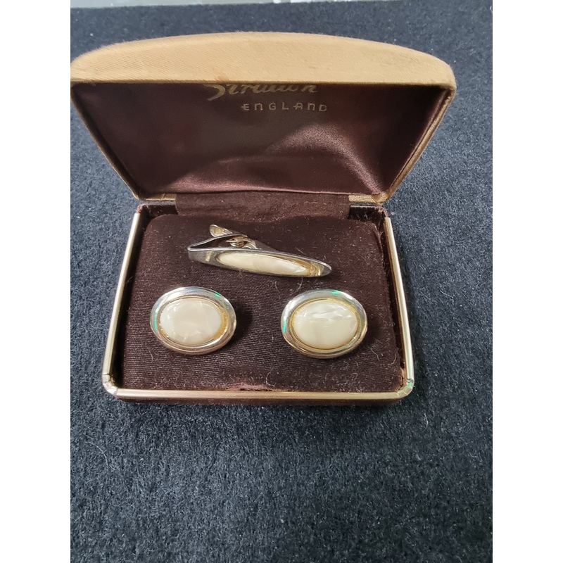 Vintage Pearl Gold Cufflinks & Tie Pin Set