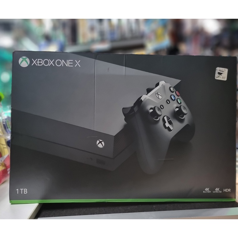 XBOX ONE X 1TB + CONTROLLER