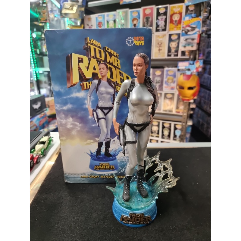 TOMB RAIDER THE CRADLE OF LIFE LARA CROFT WETSUIT STATUE 1351/1600