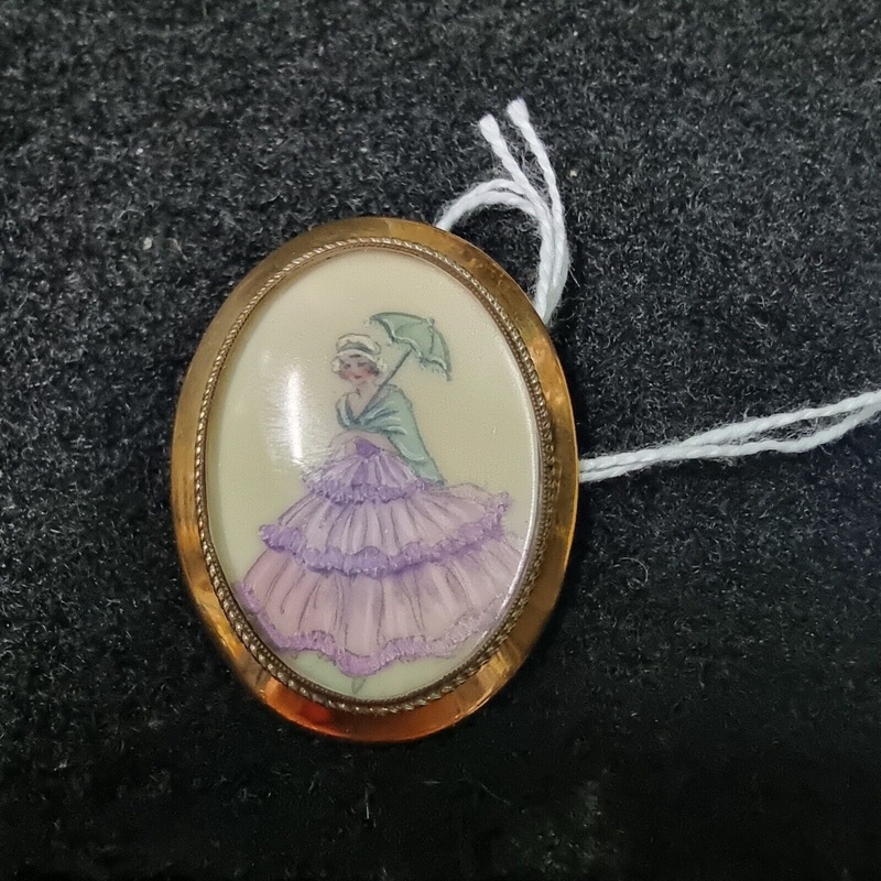 Vintage Hand Painted brooch badge