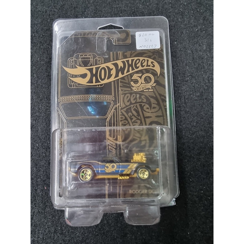 2018 HOT WHEELS 50TH ANNIVERSARY RODGER DODGER BLACK AND GOLD  HW HOTWHEELS