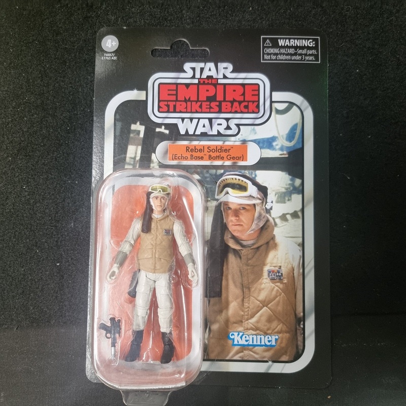 Star Wars Vintage Collection Rebel Soldier (echo base) figure VC68