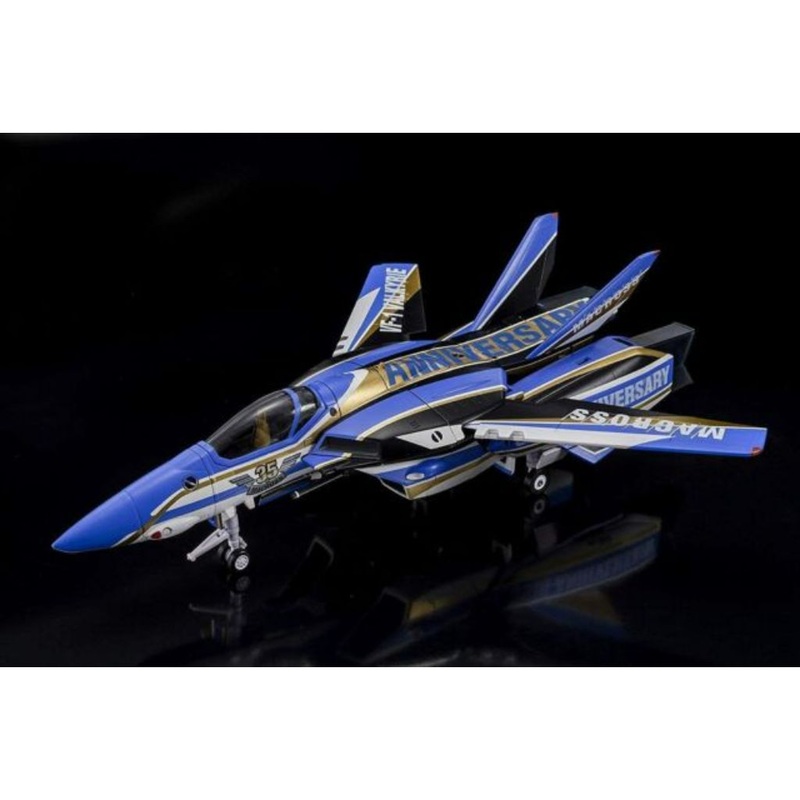 Arcadia 1/60 VF-1J Valkyrie Macross 35th Anniversary Color Ver