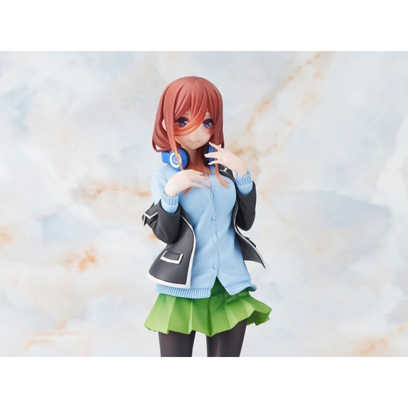 Taito Nakano Miku Uniform Ver The Quintessential Quintuplets Coreful Figure
