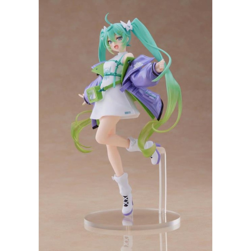 Taito Hatsune Miku Sporty Fashion Figure